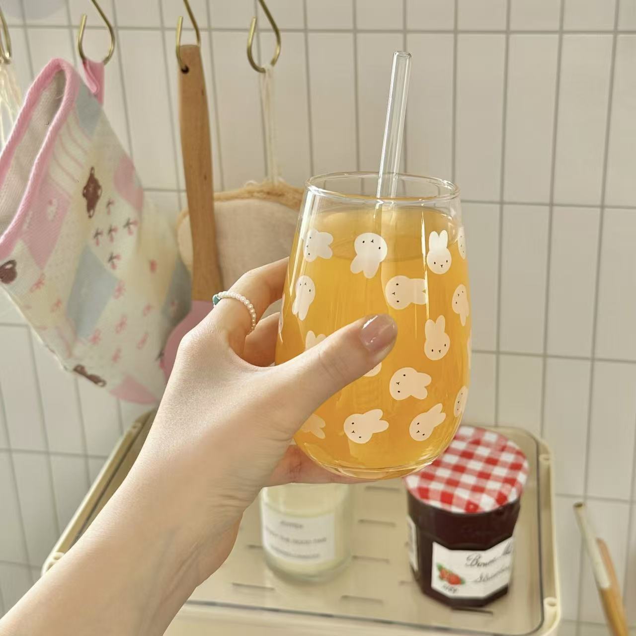 كوب زجاجي مطبوع عليه أرنب ميفي - مراجعة Coffee Tea Hot وسعره
