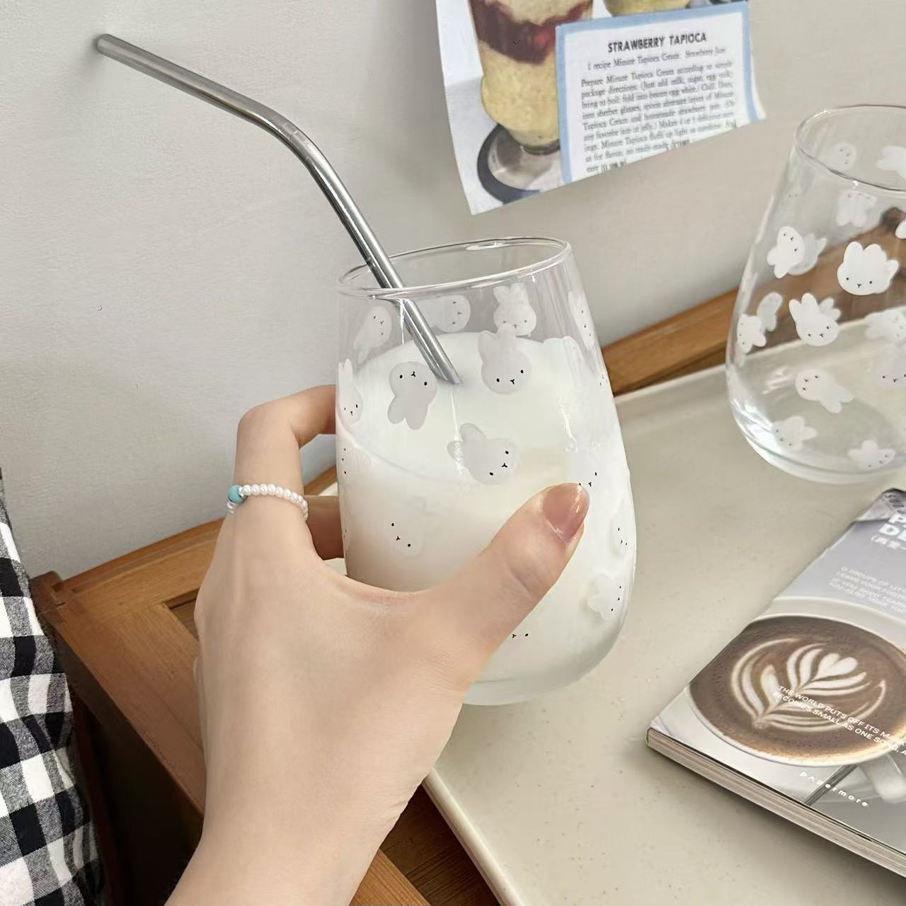 كوب زجاجي مطبوع عليه أرنب ميفي - مراجعة Coffee Tea Hot وسعره