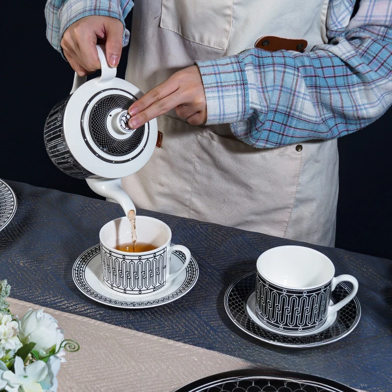 طقم شاي بسيط على الطراز الأورو - مراجعة Coffee Tea Catering وسعره