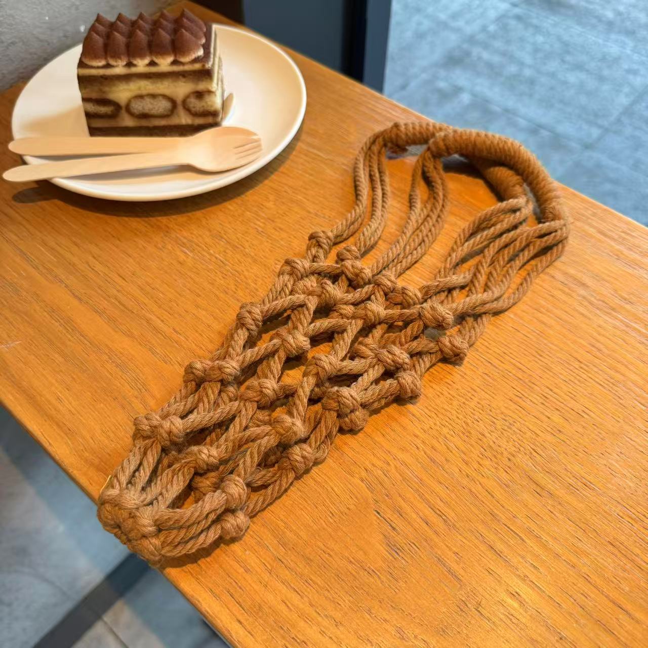 قطعتان من حامل الأكواب المصنوع - مراجعة Coffee Tea Knits وسعره